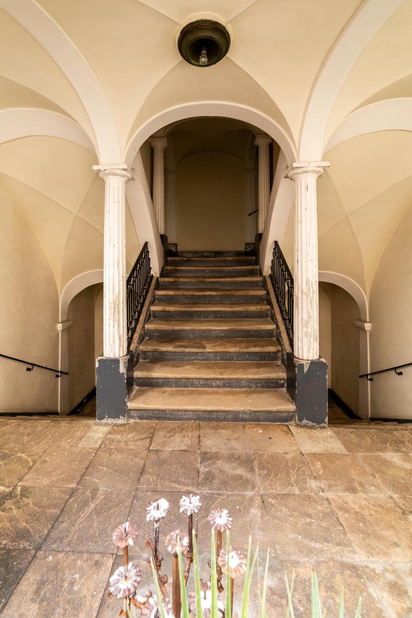 Dimora Storica Giostra Vecchia - Palazzo Grisolia 1809 Козенца Екстер'єр фото