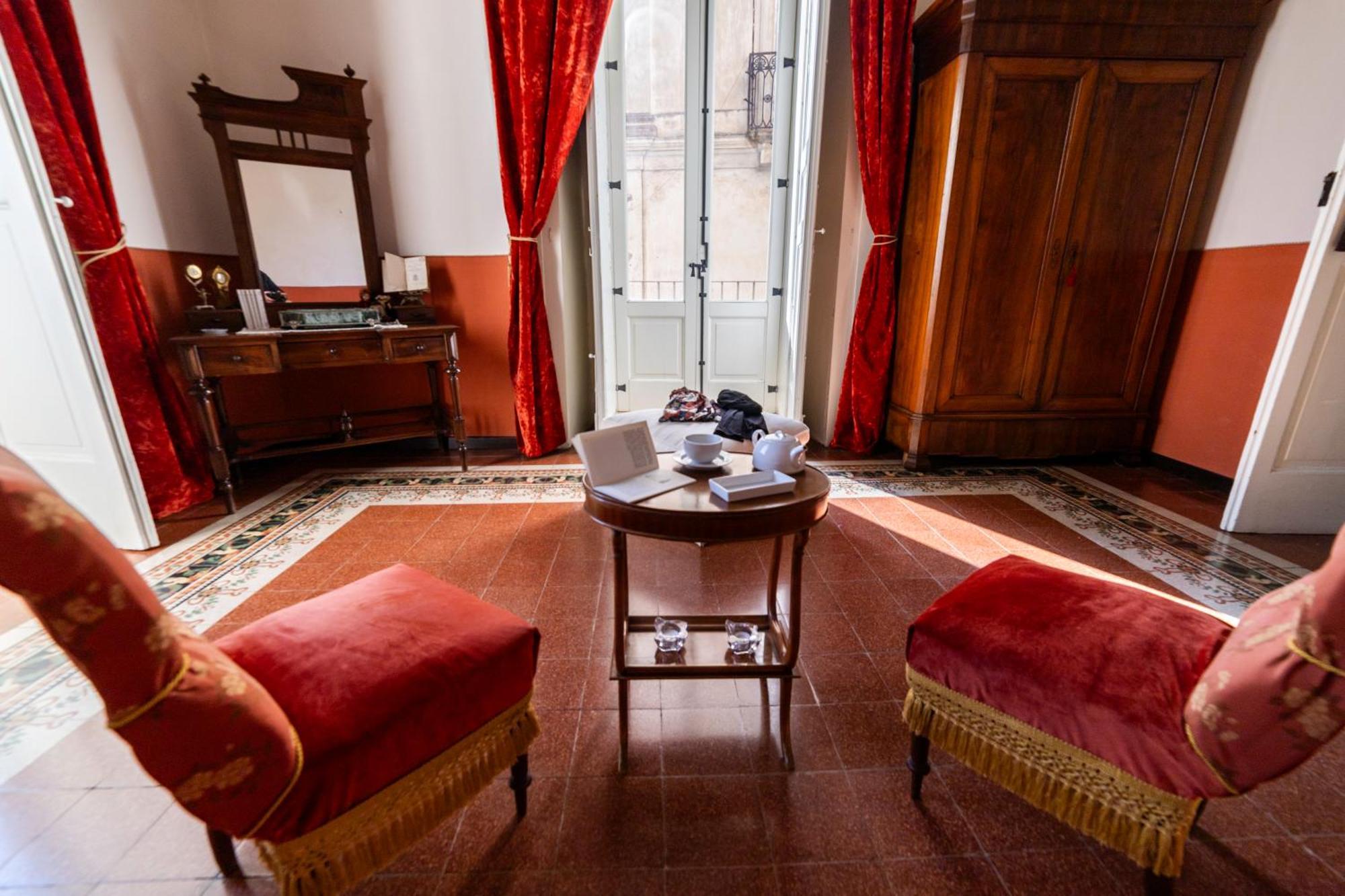 Dimora Storica Giostra Vecchia - Palazzo Grisolia 1809 Козенца Екстер'єр фото